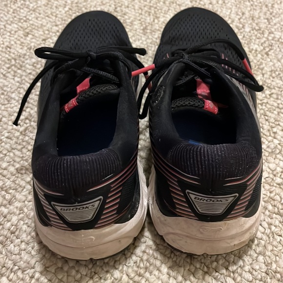 Brooks Addiction 14 SZ 8.5 shoes. Great condition. - Picture 3 of 8